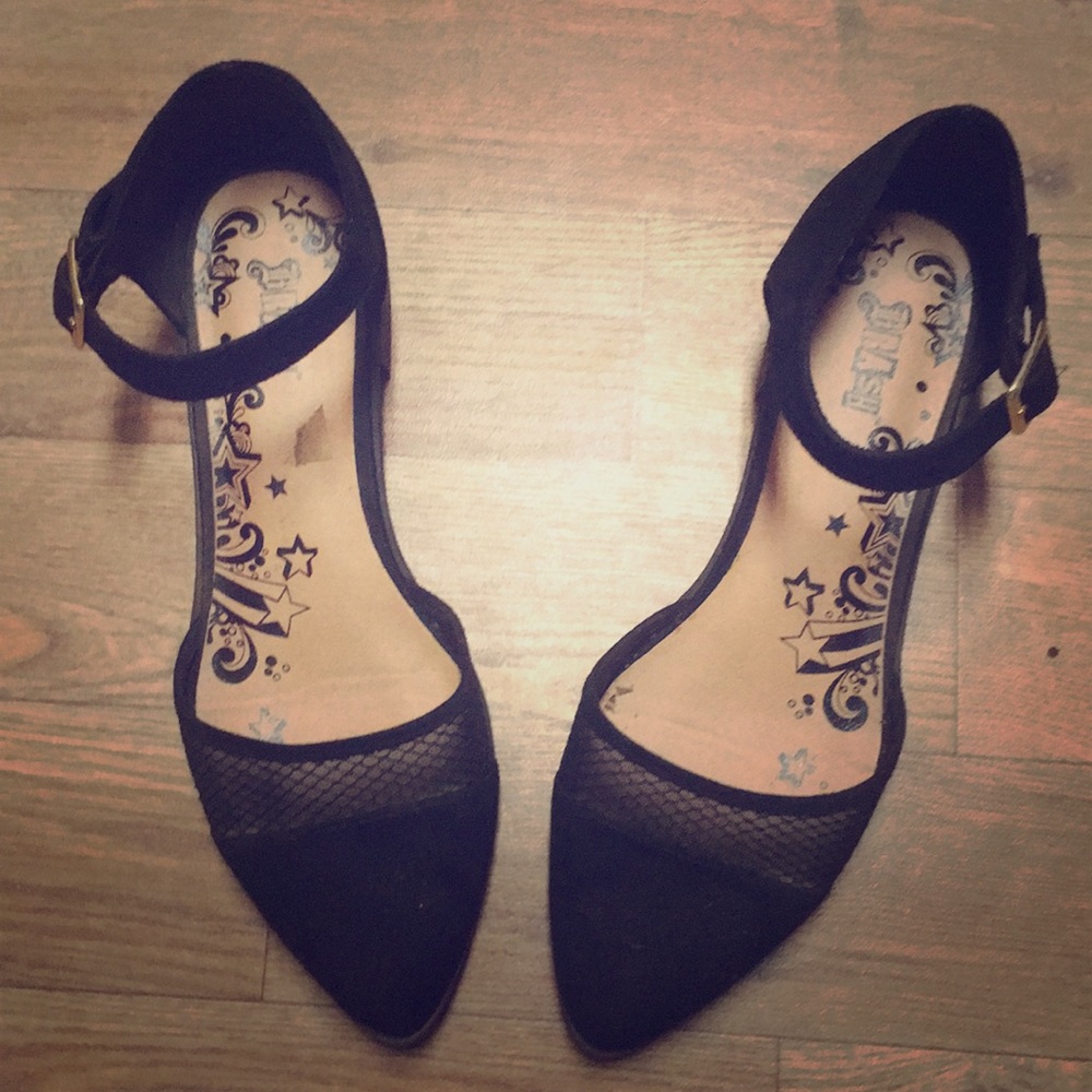 Black Sandals